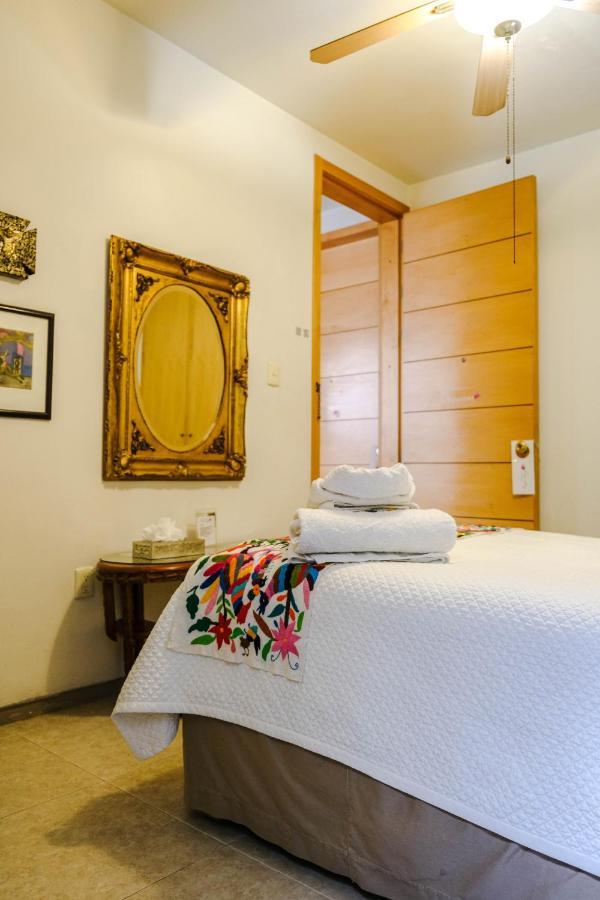 Casa De Las Bugambilias B&B Oaxaca Luaran gambar