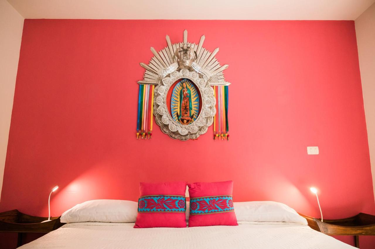 Casa De Las Bugambilias B&B Oaxaca Luaran gambar